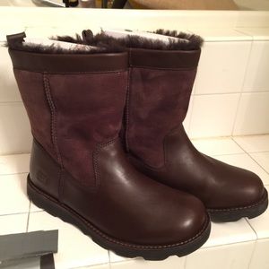 Men’s UGG Boots size 9.5